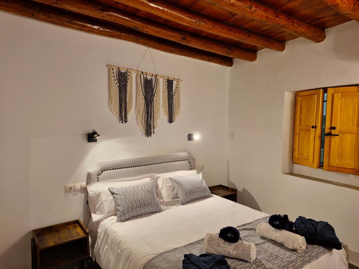 Apartamentos Rurales Tinguaton Aldeanueva de Barbarroya Bagian luar foto